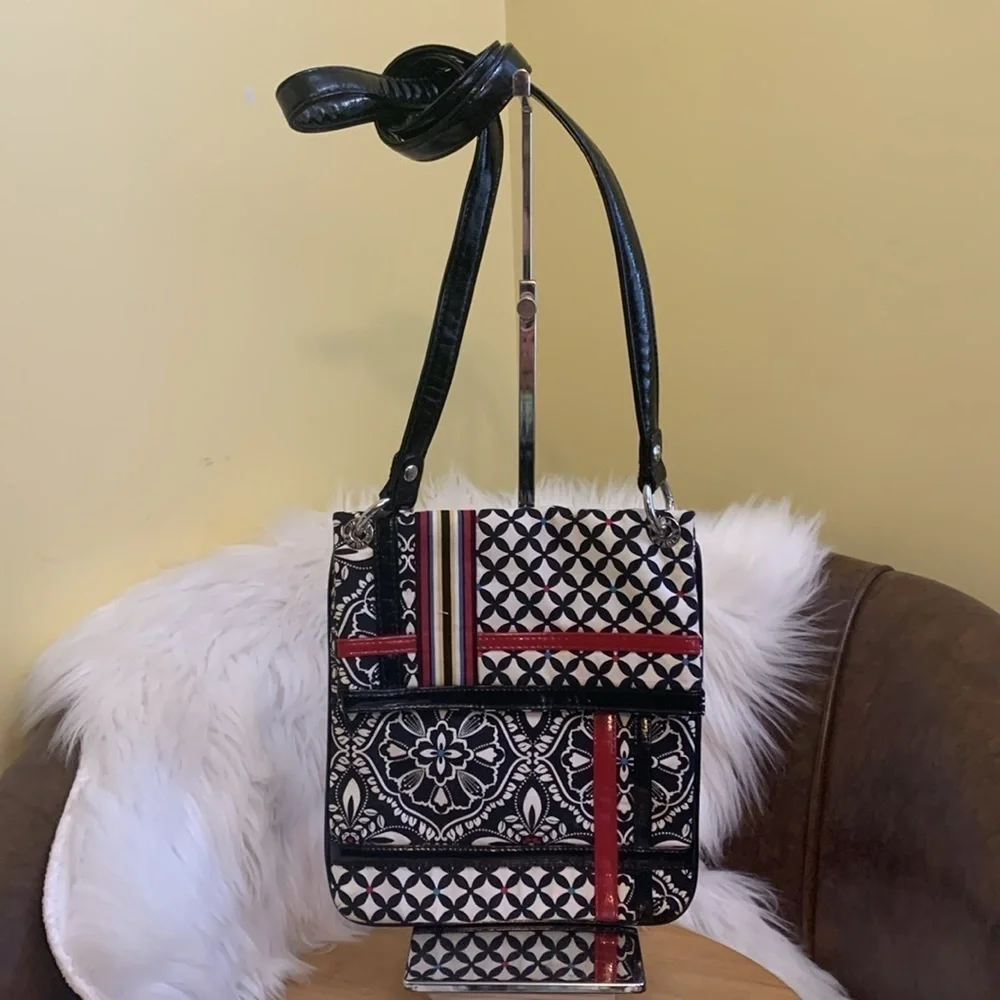 Vera Bradley | Barcelona Patent Leather Detailing Red Black White Crossbody Bag - Picture 13 of 17